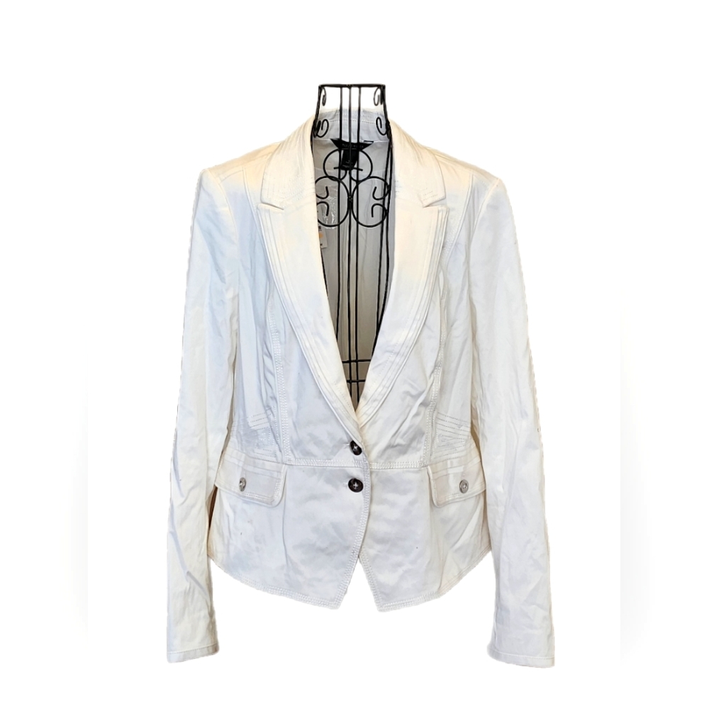 White House Black Market | NWT! 'Trapunto Blazerette' White Size 14 **SEE PICS**